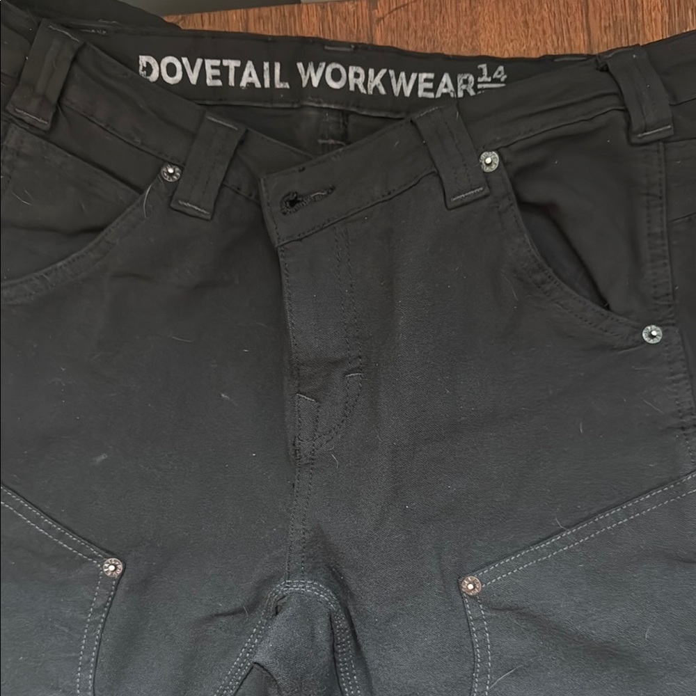 Women's Black Straight Leg Jeans